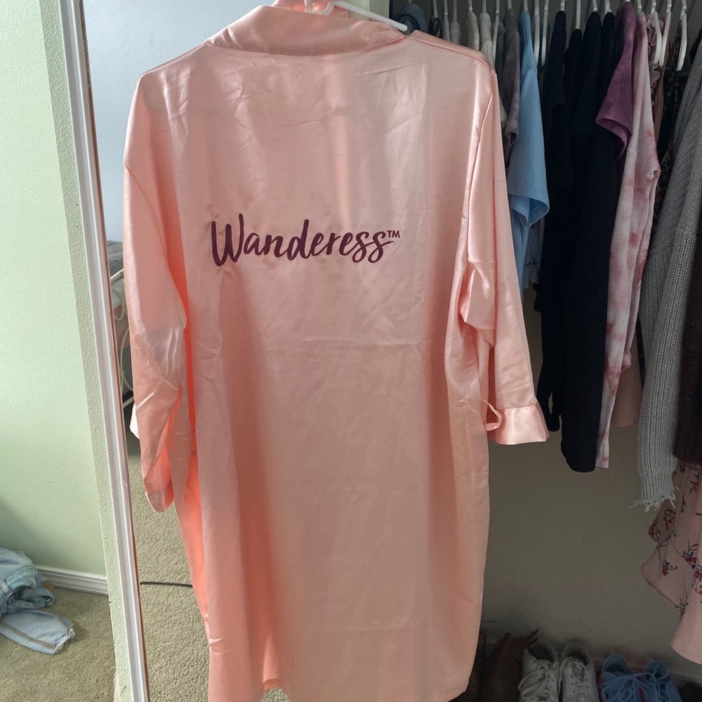 pink robe